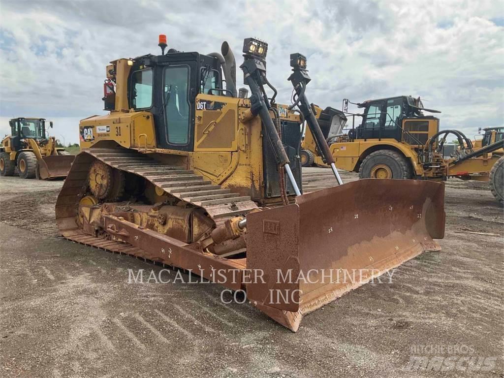 CAT D6T Pásové dozery