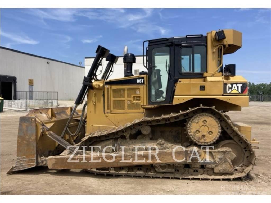 CAT D6T Pásové dozery