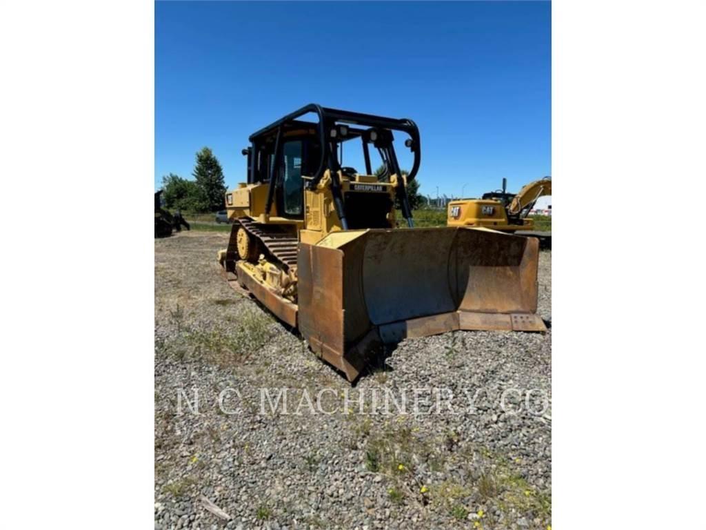 CAT D6T Pásové dozery