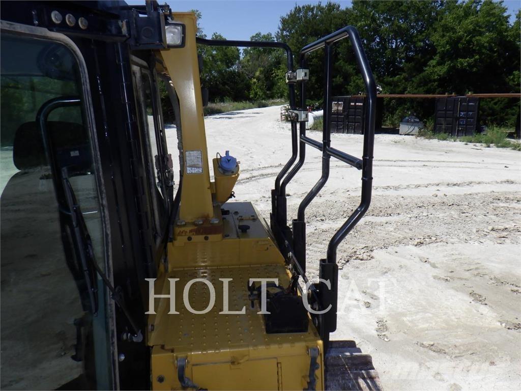 CAT D6T Pásové dozery