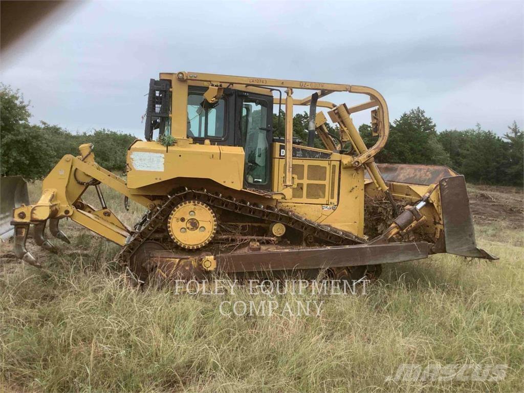 CAT D6T Pásové dozery