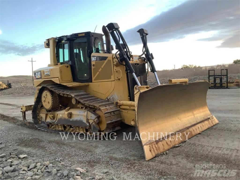 CAT D6T Pásové dozery