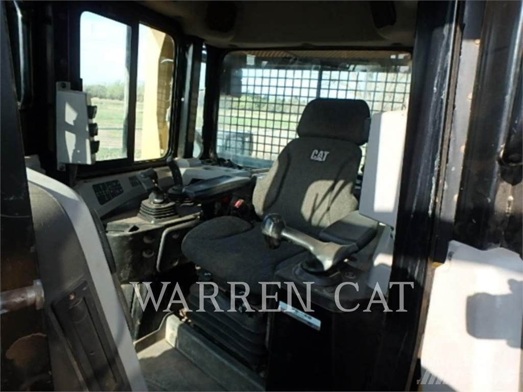 CAT D6T 4XLARO Pásové dozery