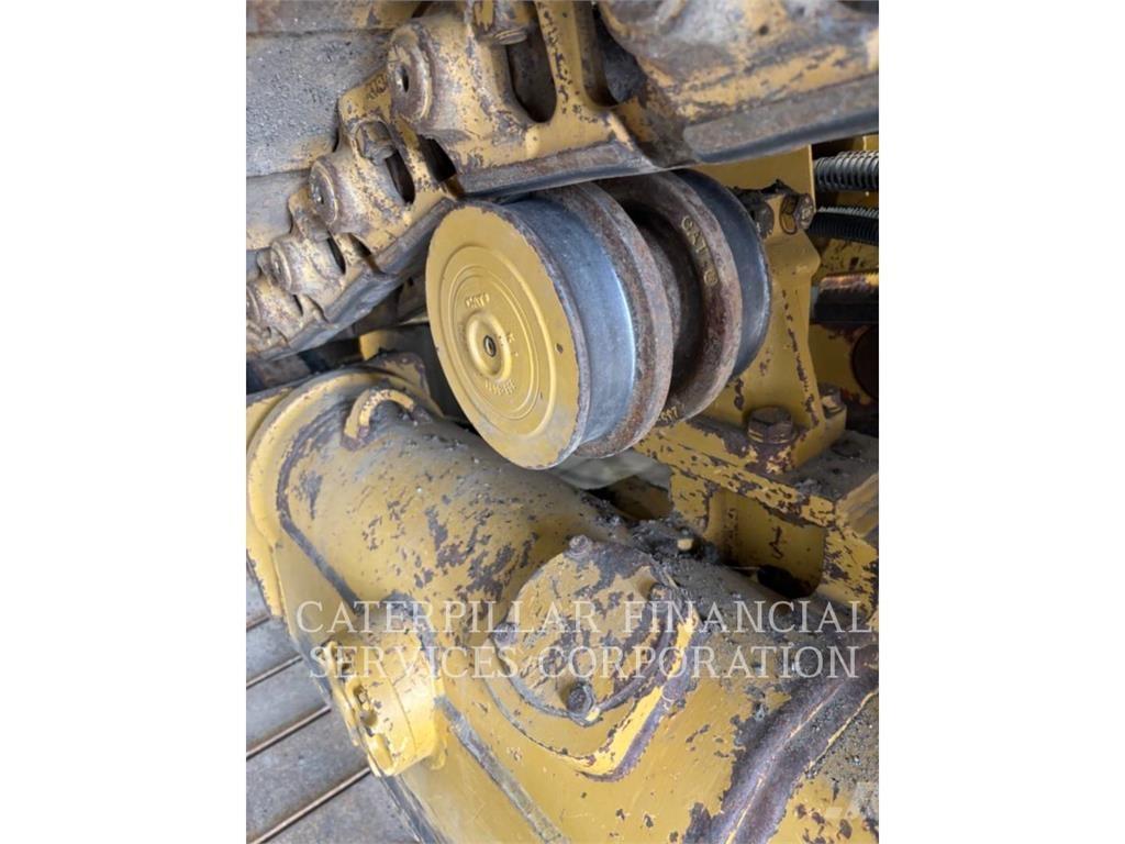 CAT D6T LGP VPAT Pásové dozery