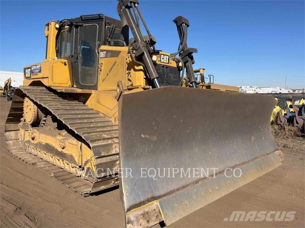 CAT D6T LGPVPT Pásové dozery