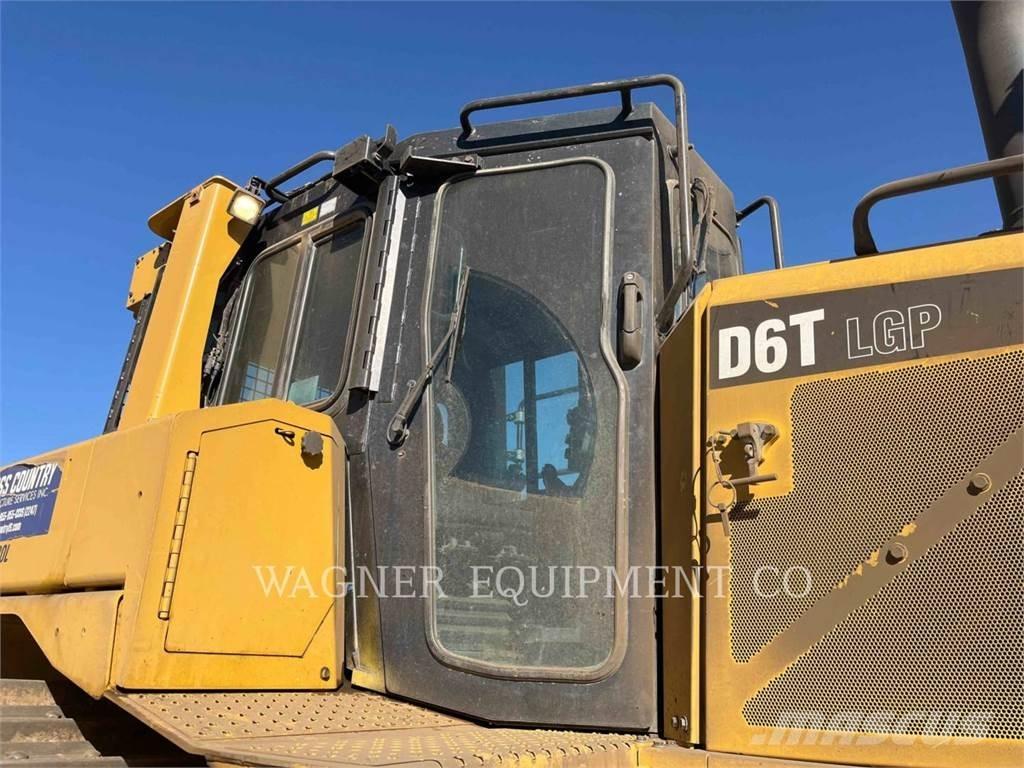 CAT D6T LGPVPT Pásové dozery