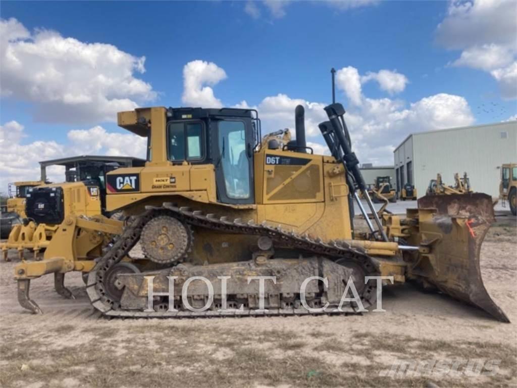 CAT D6T XWVP Pásové dozery
