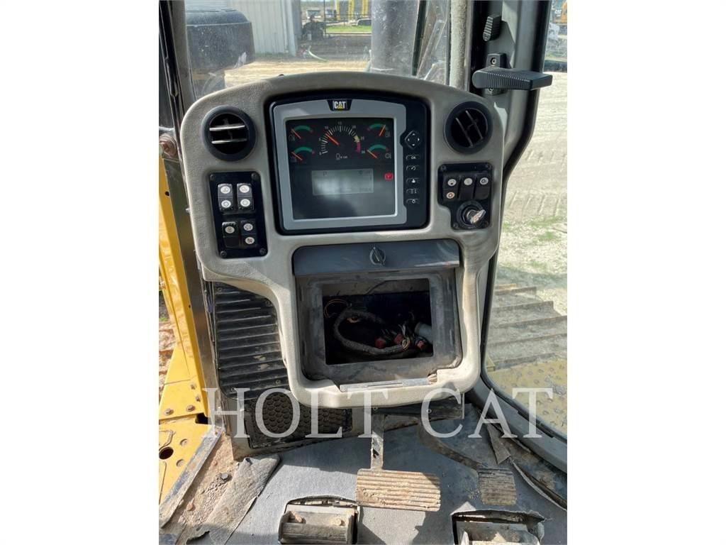 CAT D6T XWVPRI Pásové dozery