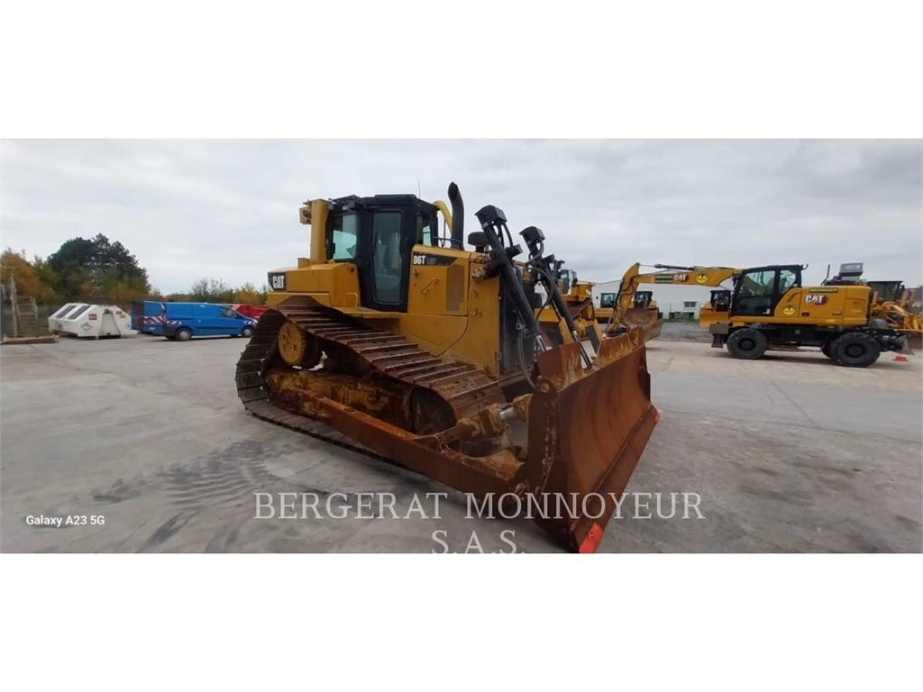 CAT D6T4F LGP Pásové dozery