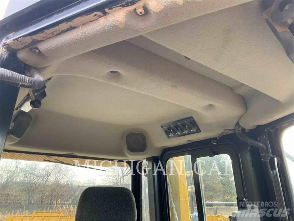 CAT D6TL AHZ24F Pásové dozery