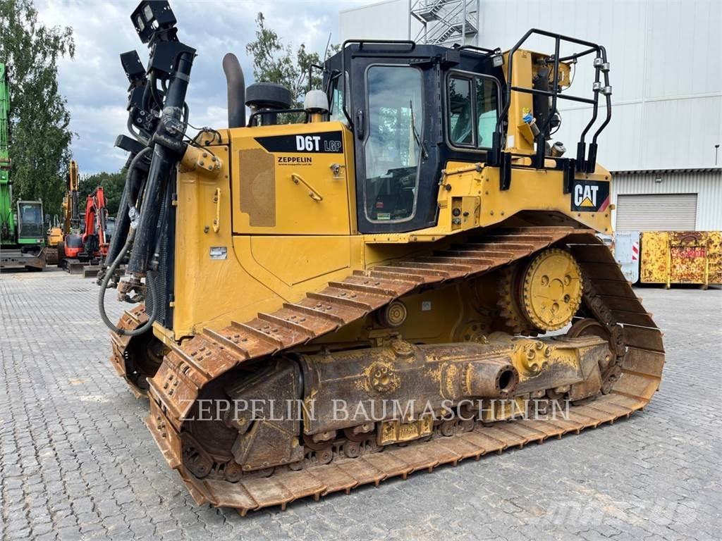 CAT D6TM Pásové dozery