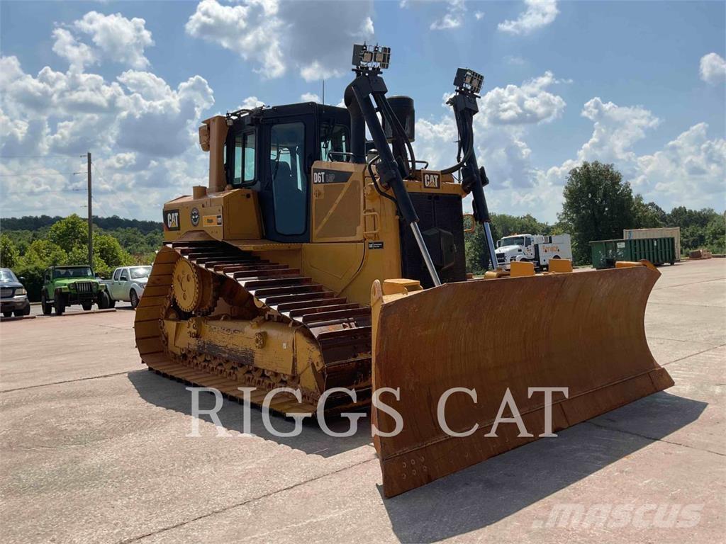 CAT D6TVP Pásové dozery