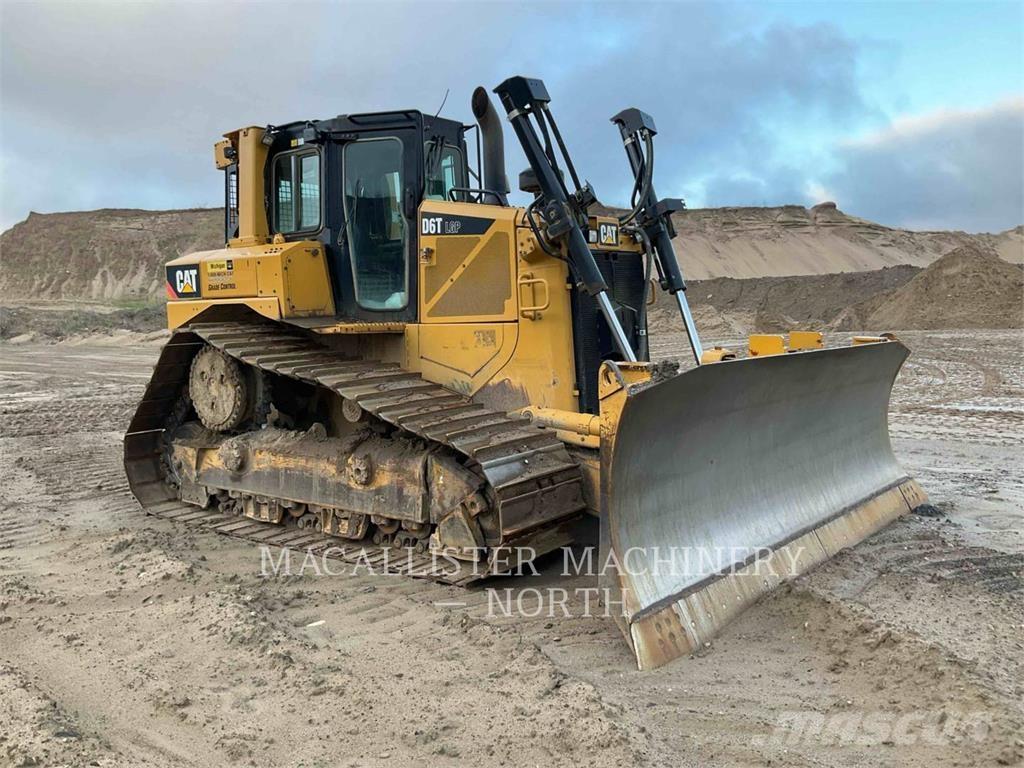 CAT D6TVP Pásové dozery