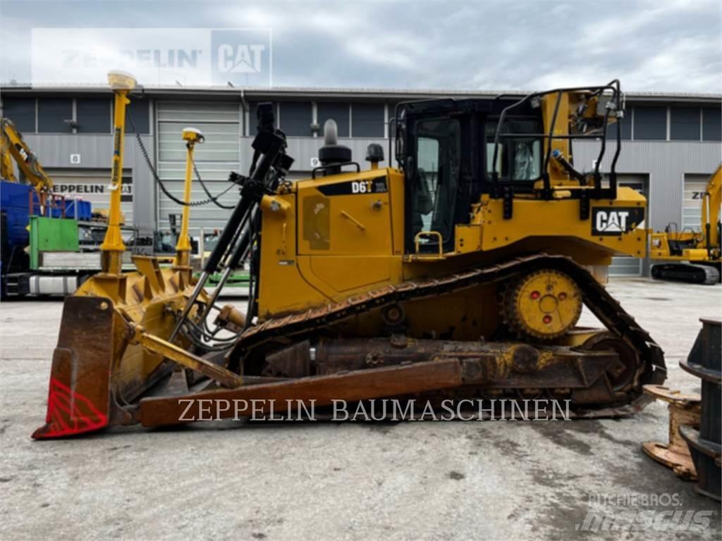 CAT D6TXL Pásové dozery