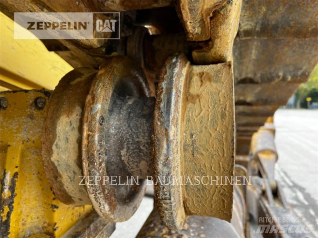 CAT D6TXL Pásové dozery