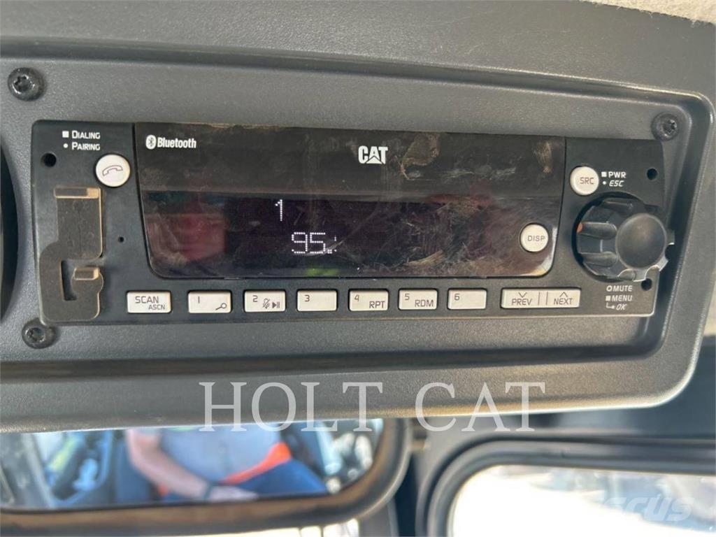 CAT D6XELGPVP3 Pásové dozery