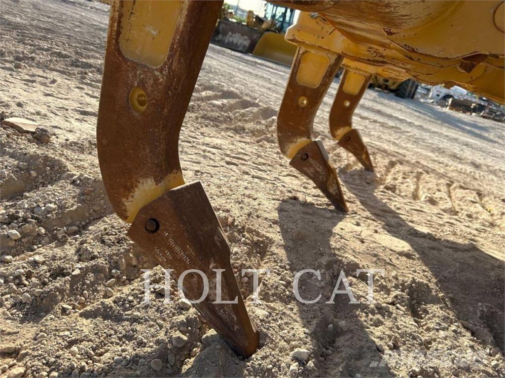 CAT D6XELGPVP3 Pásové dozery