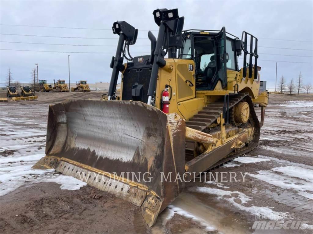 CAT D7 Pásové dozery