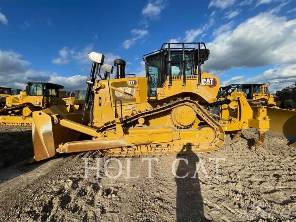 CAT D7 Pásové dozery