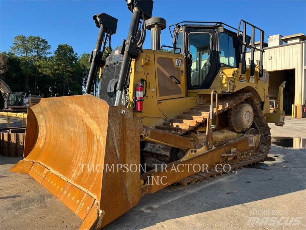 CAT D7-17 Pásové dozery