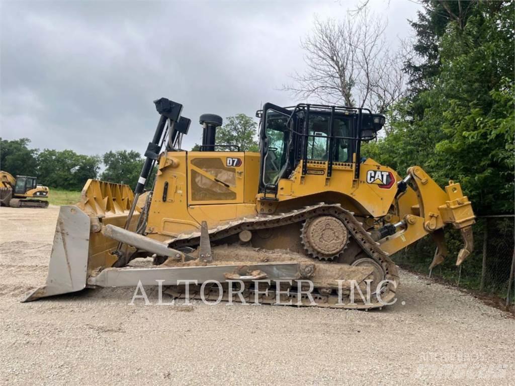 CAT D7-17 Pásové dozery