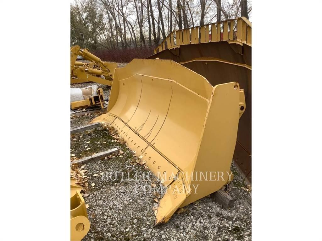 CAT D7E Radlice