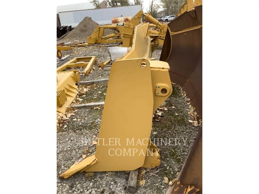 CAT D7E Radlice