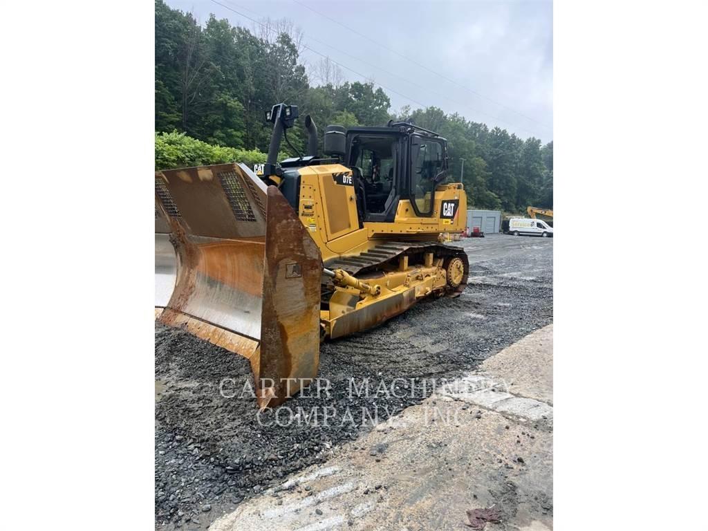 CAT D7E Pásové dozery