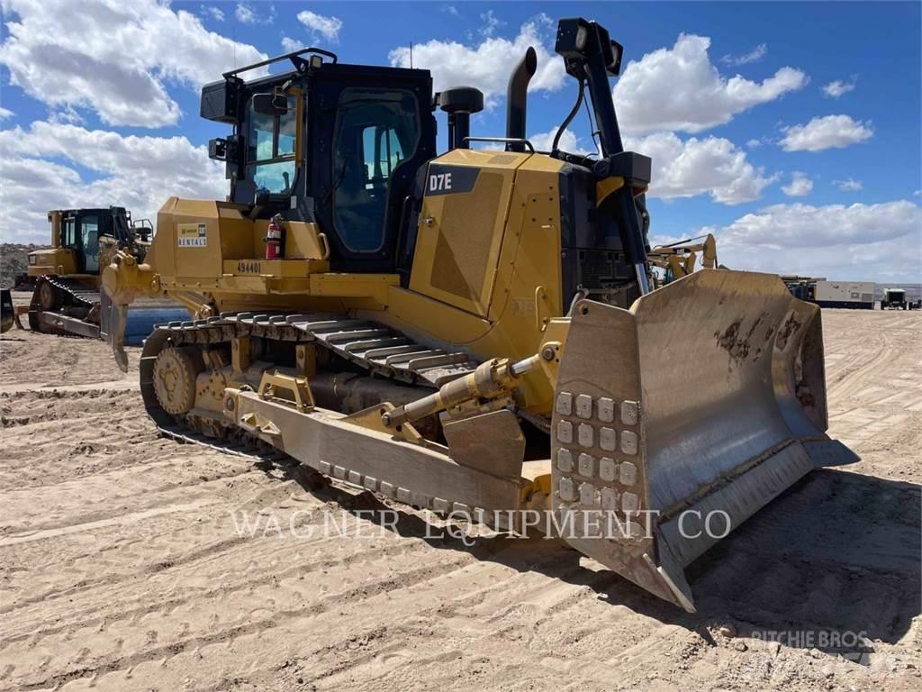 CAT D7E Pásové dozery
