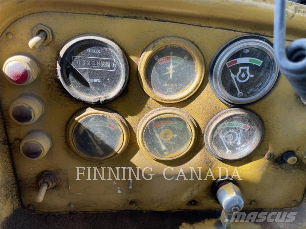 CAT D7G Pásové dozery