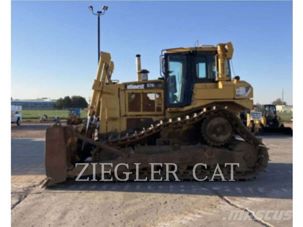 CAT D7R Pásové dozery