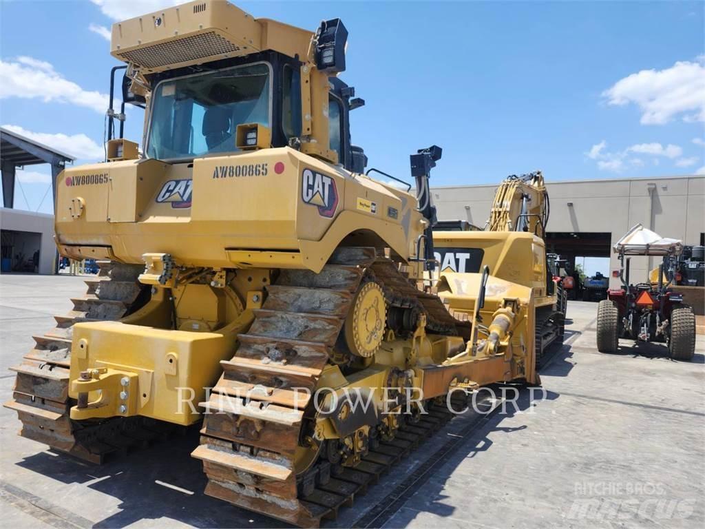 CAT D8 Pásové dozery