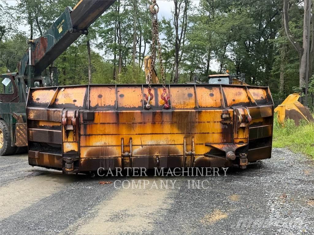 CAT D8-21 RIP Pásové dozery