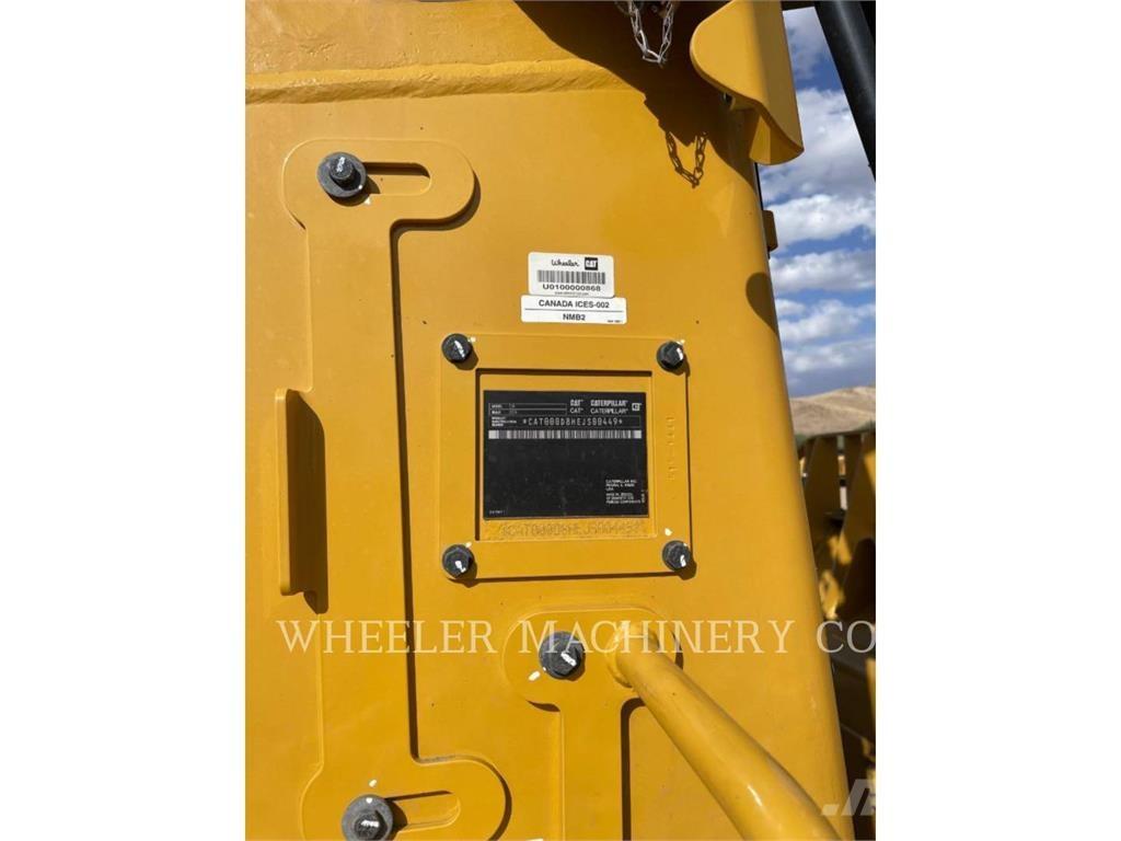 CAT D8 SU Pásové dozery