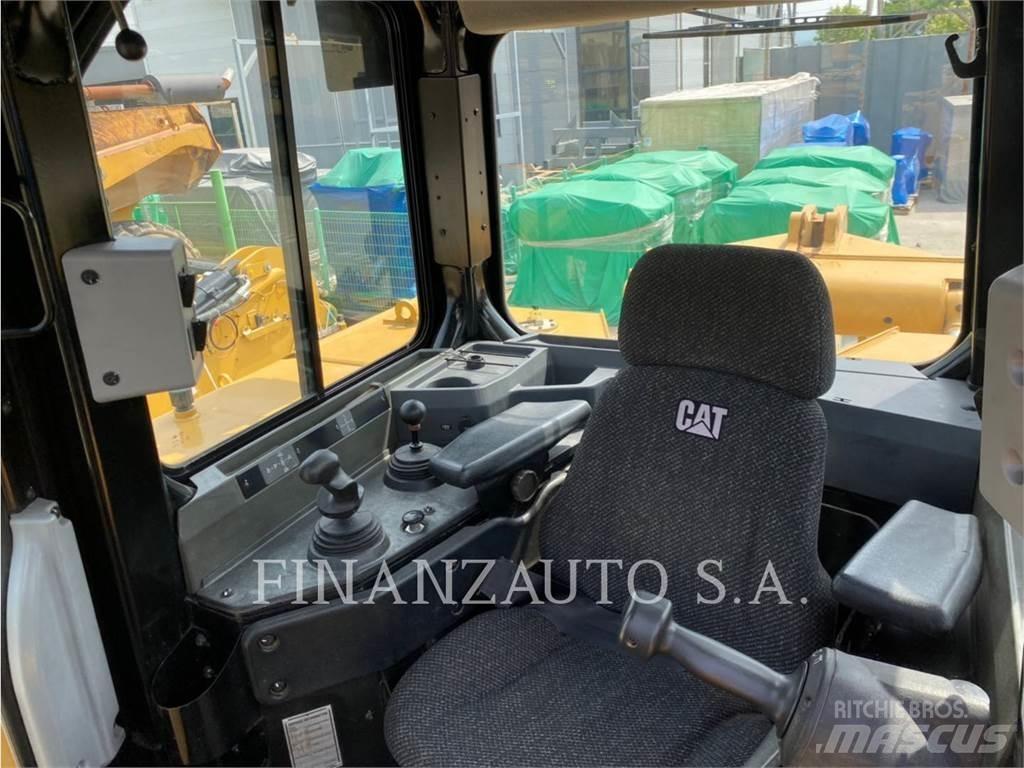 CAT D8R Pásové dozery
