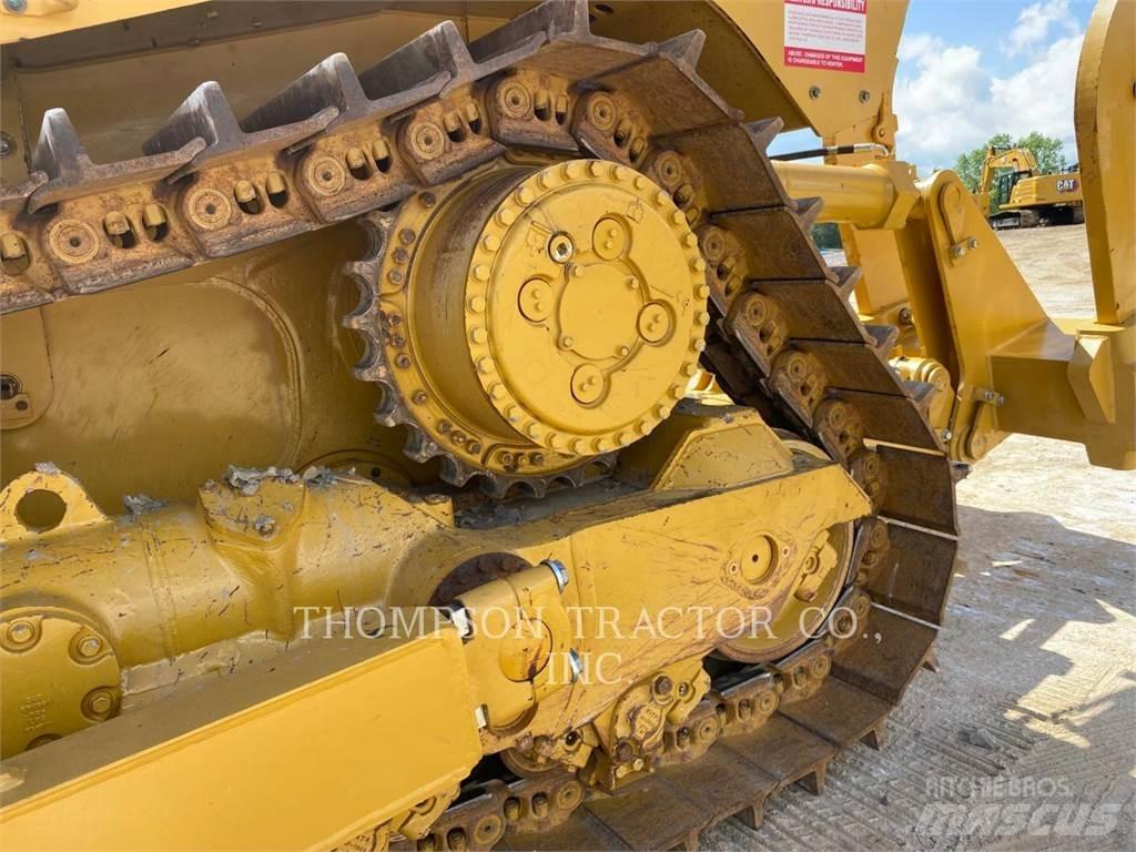 CAT D8T Pásové dozery