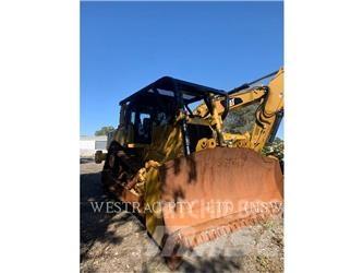 CAT D8T Pásové dozery