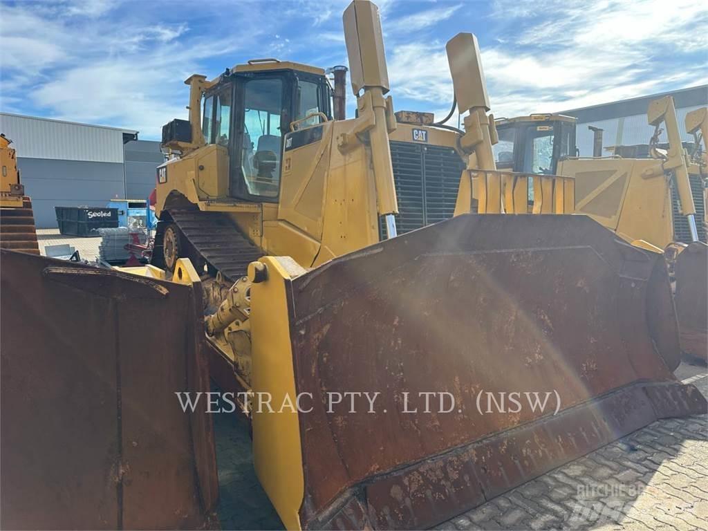 CAT D8T Pásové dozery