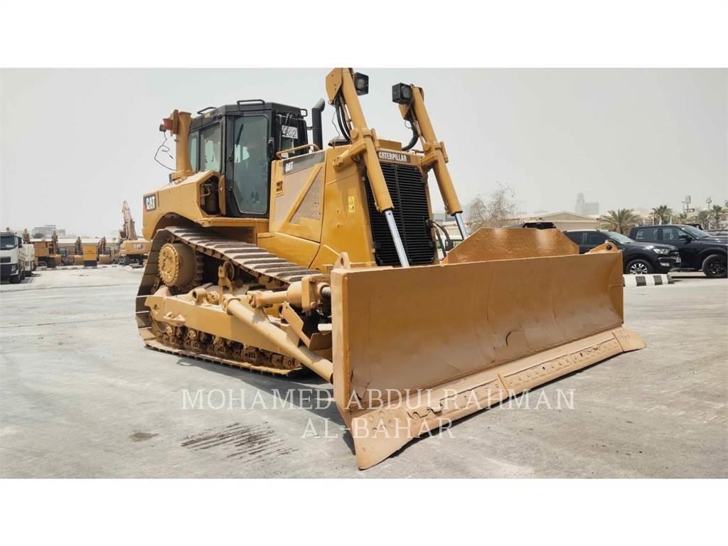 CAT D8T Pásové dozery