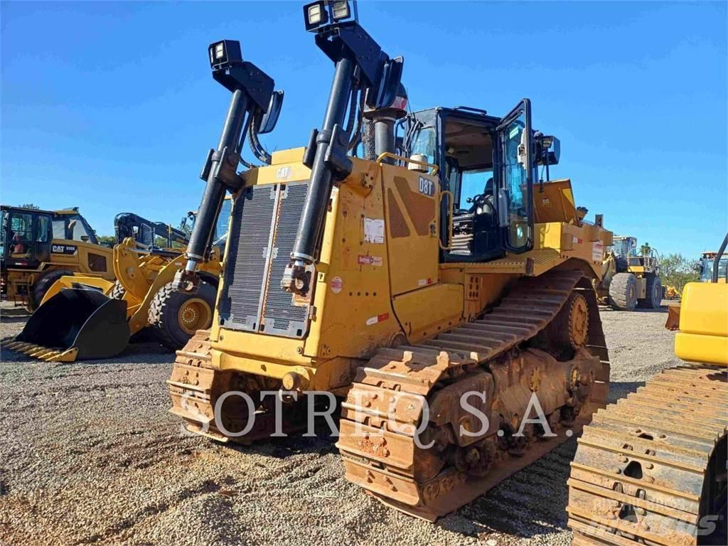 CAT D8T Pásové dozery