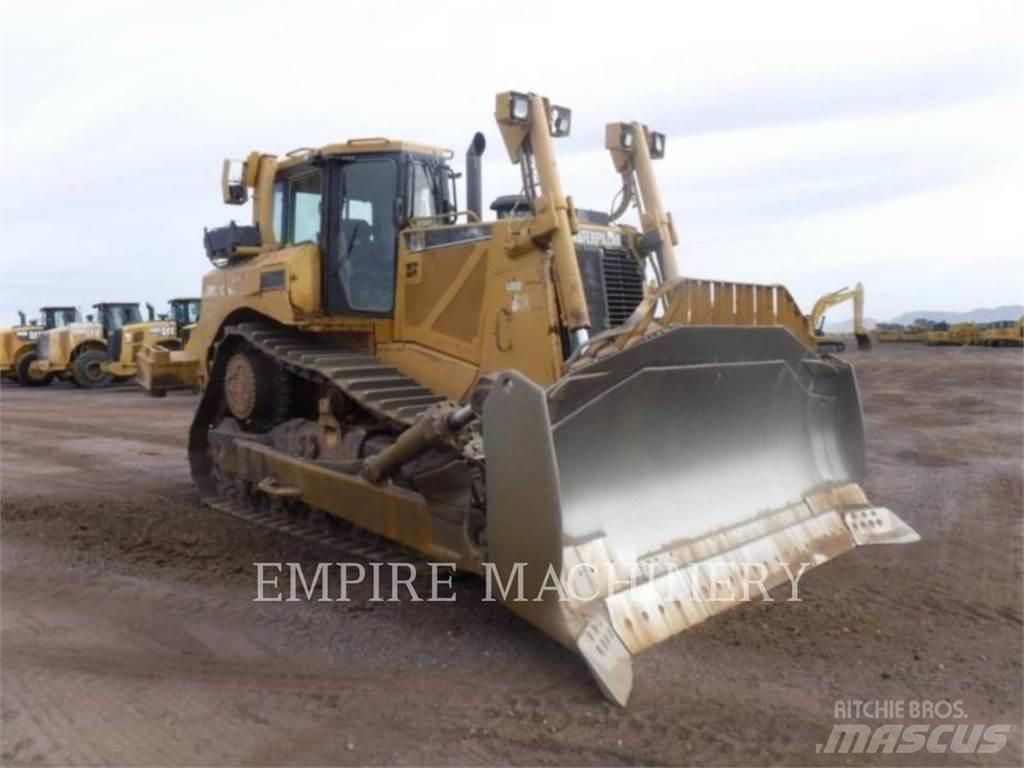 CAT D8T Pásové dozery