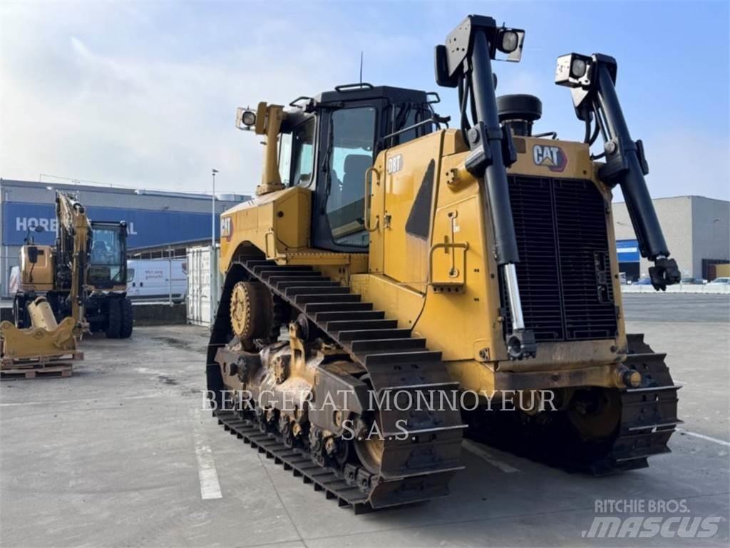 CAT D8T Pásové dozery