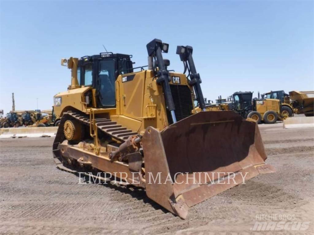 CAT D8T Pásové dozery