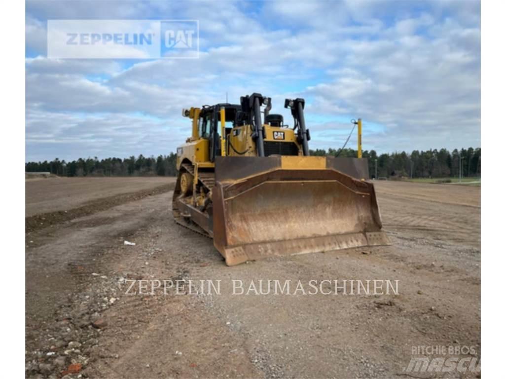 CAT D8T Pásové dozery