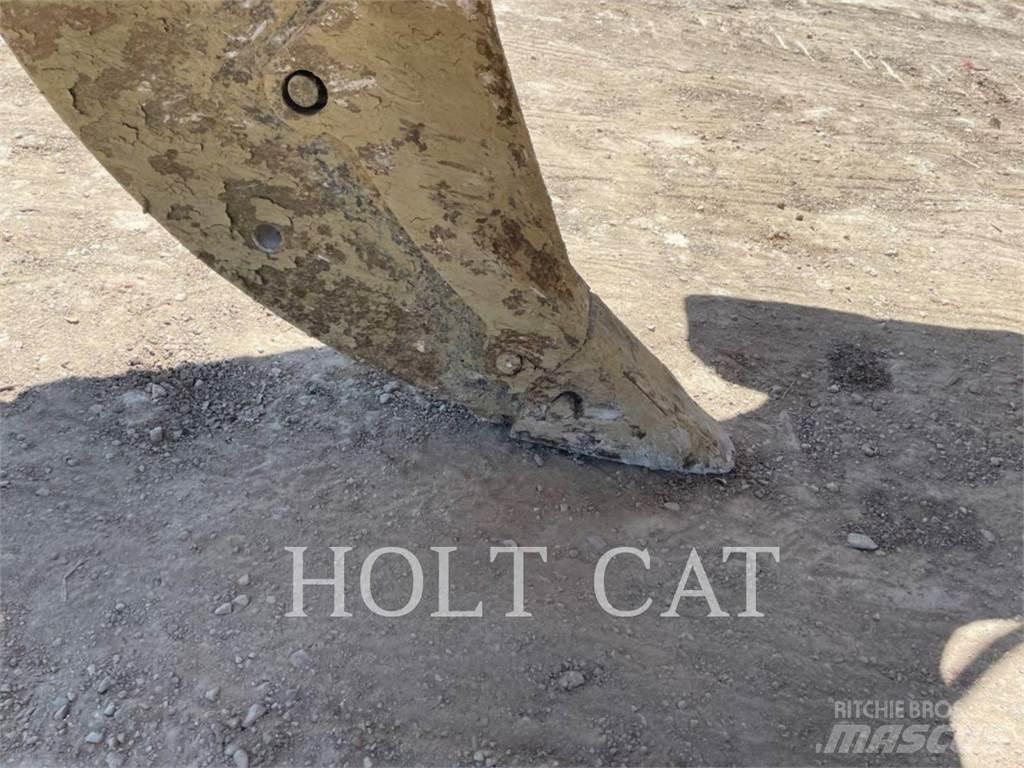 CAT D8T Pásové dozery