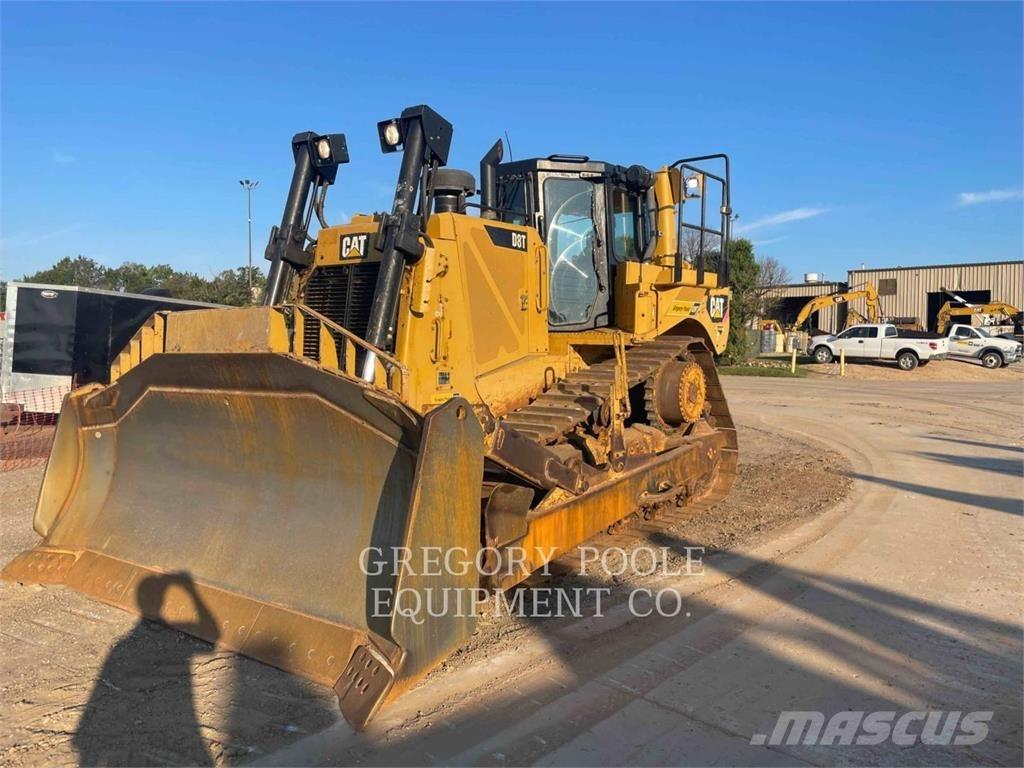 CAT D8T Pásové dozery