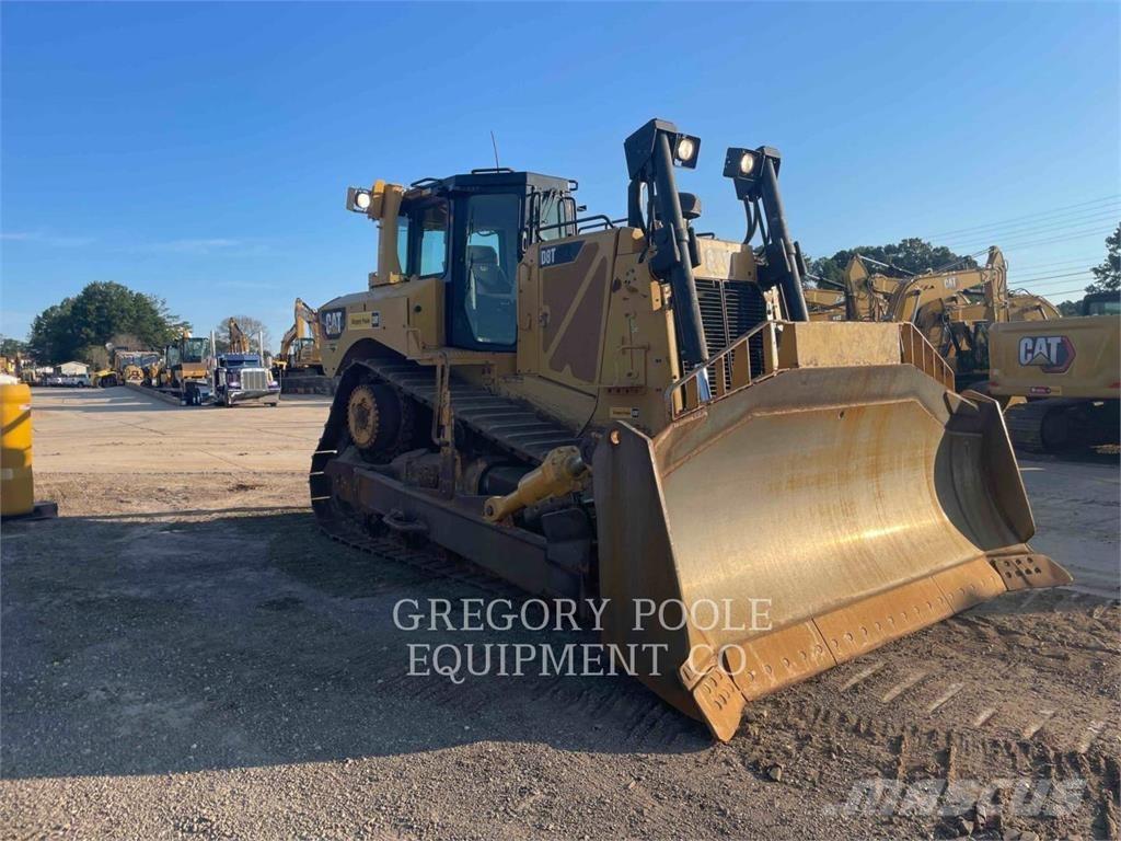 CAT D8T Pásové dozery