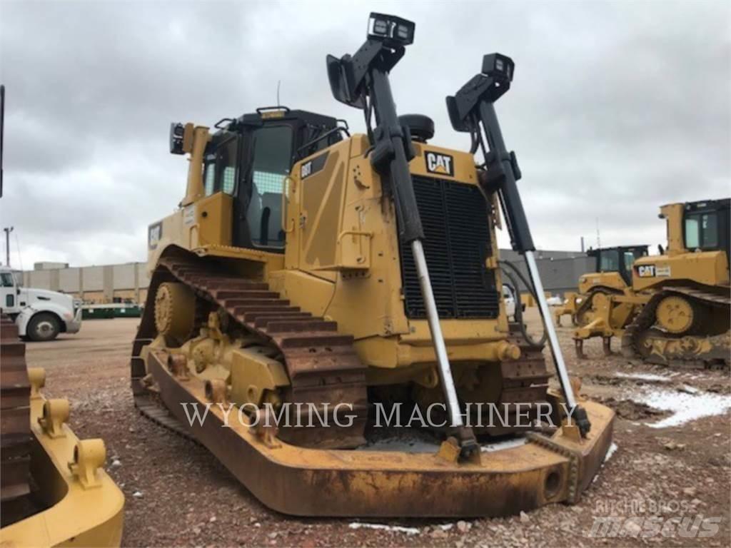 CAT D8T Pásové dozery