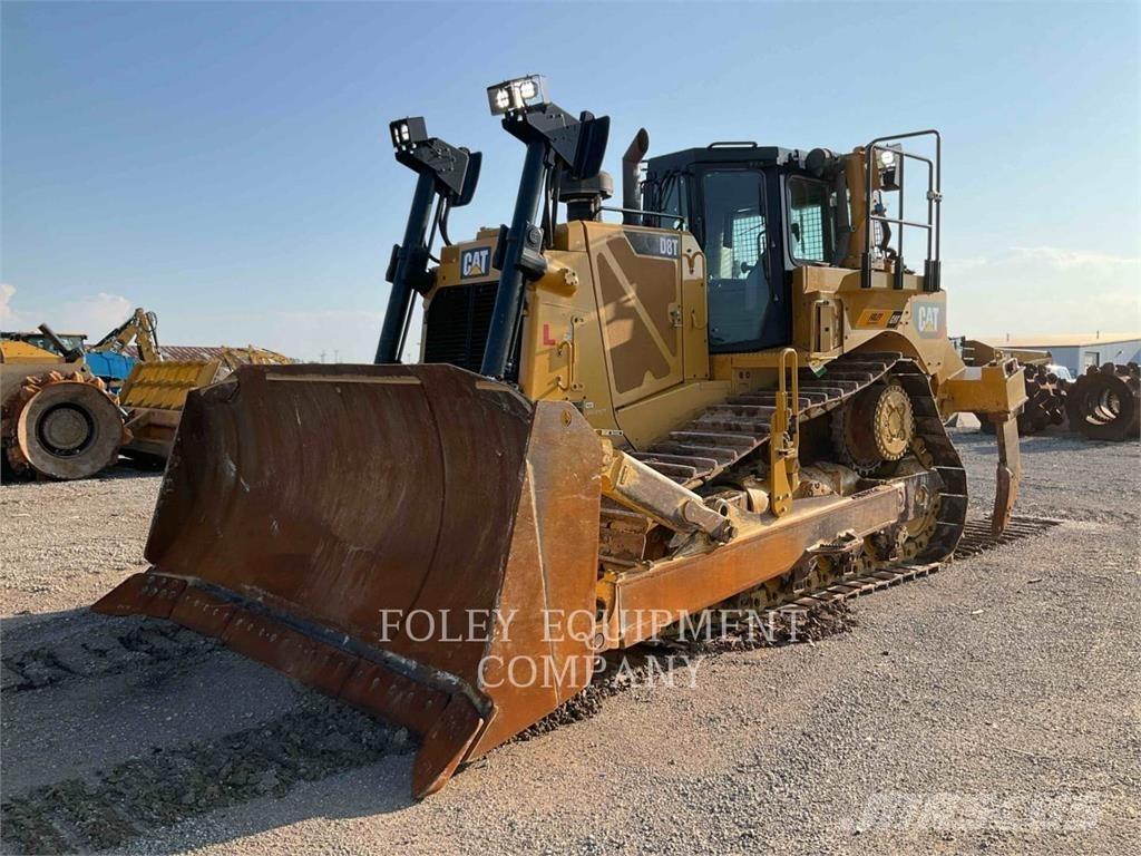 CAT D8T Pásové dozery