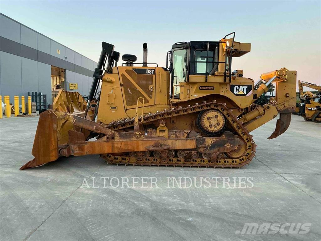 CAT D8T Pásové dozery